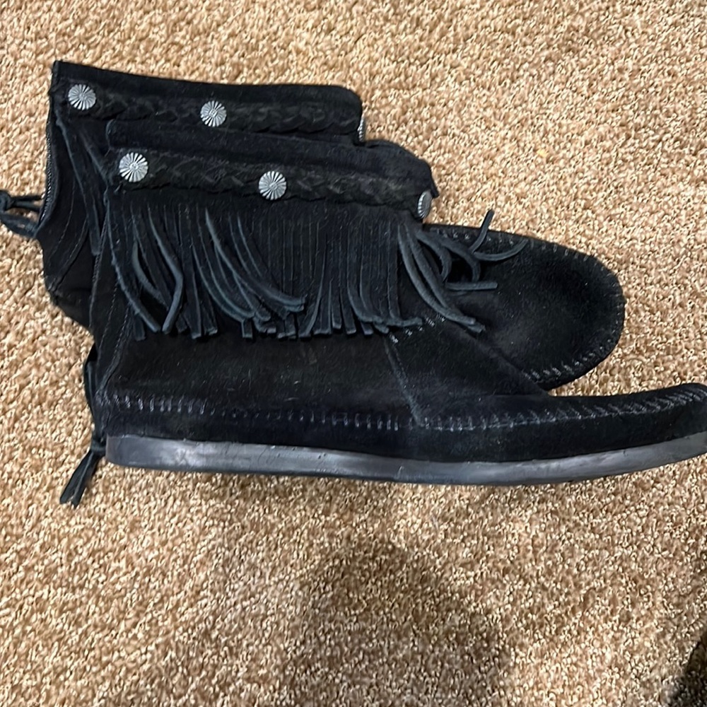 Minnetonka festival shoes